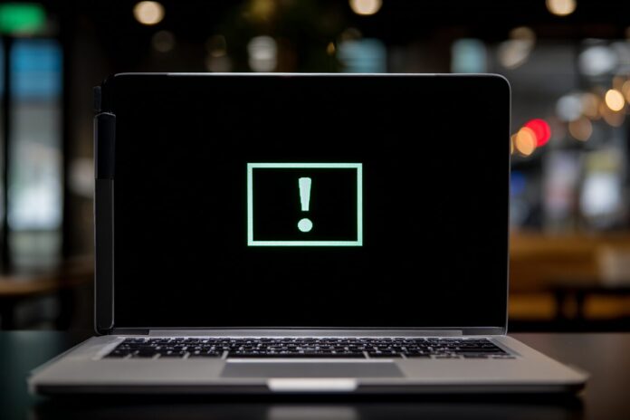 ChatGPT Outage: Error message displayed on a laptop screen