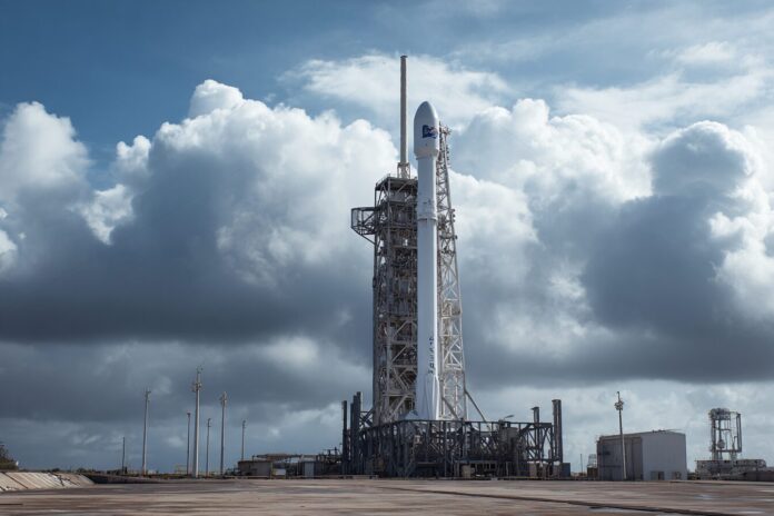A SpaceX Falcon 9 rocket at Launch Complex 40, ready to launch the CRS-33 mission for NASA.