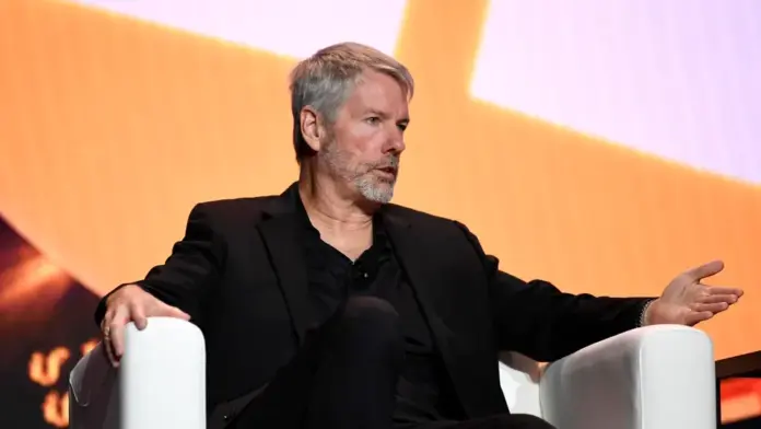 Michael Saylor delivering his keynote at the Bitcoin Treasuries Unconference.